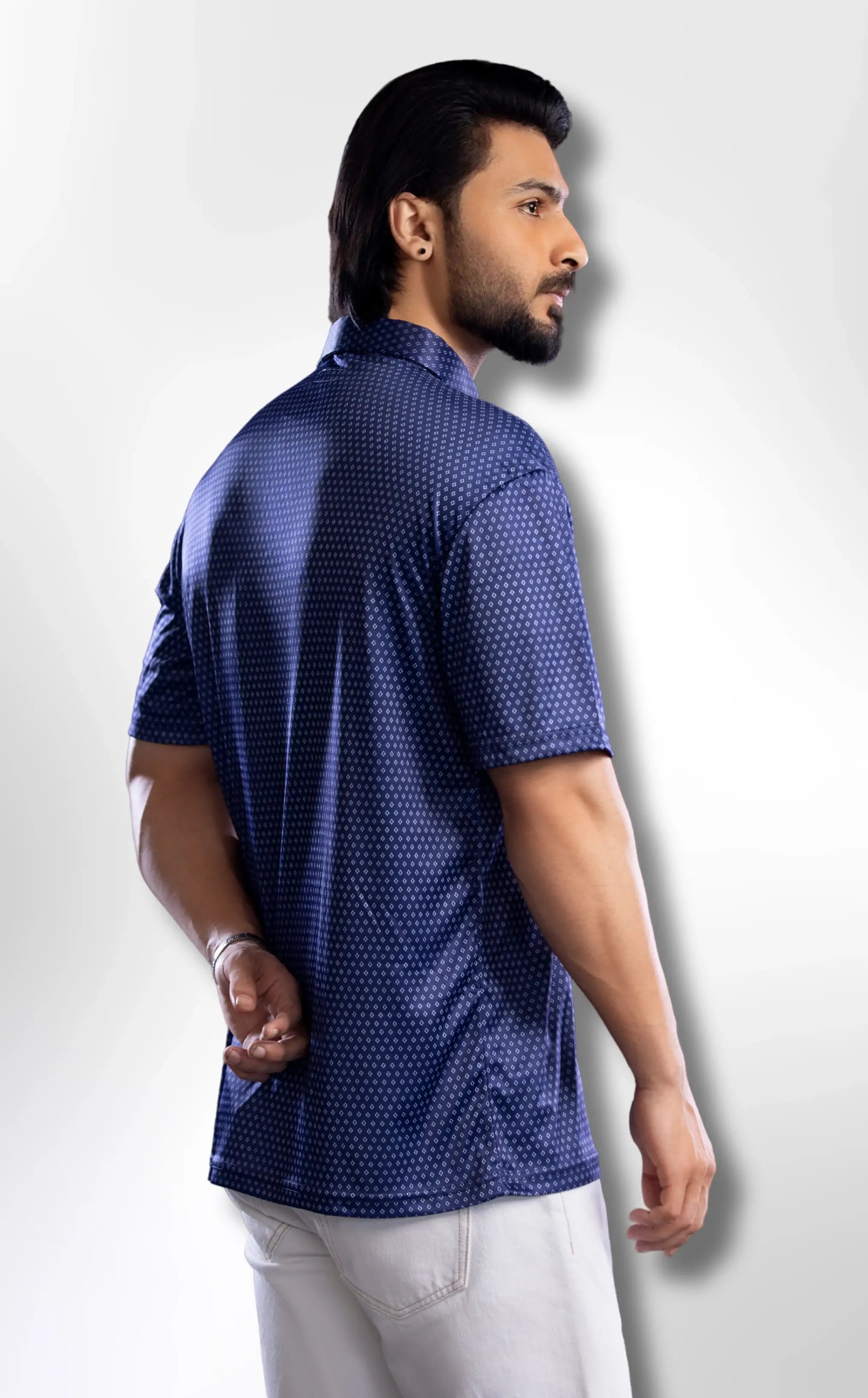 Dressy Polo: Semi-Spread Collar Navy Diamond