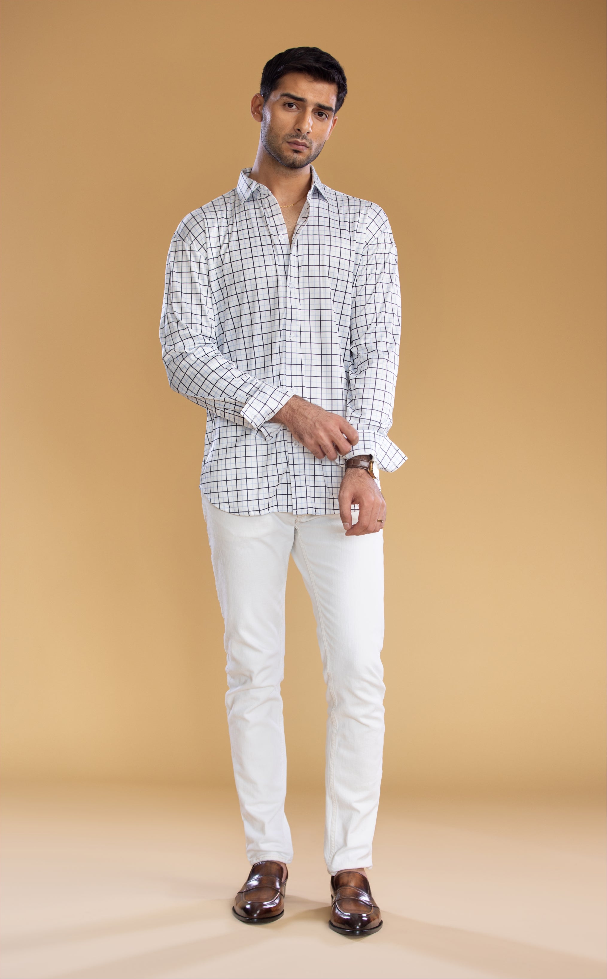 Semi-Spread Collar White with Black and Blue Grid